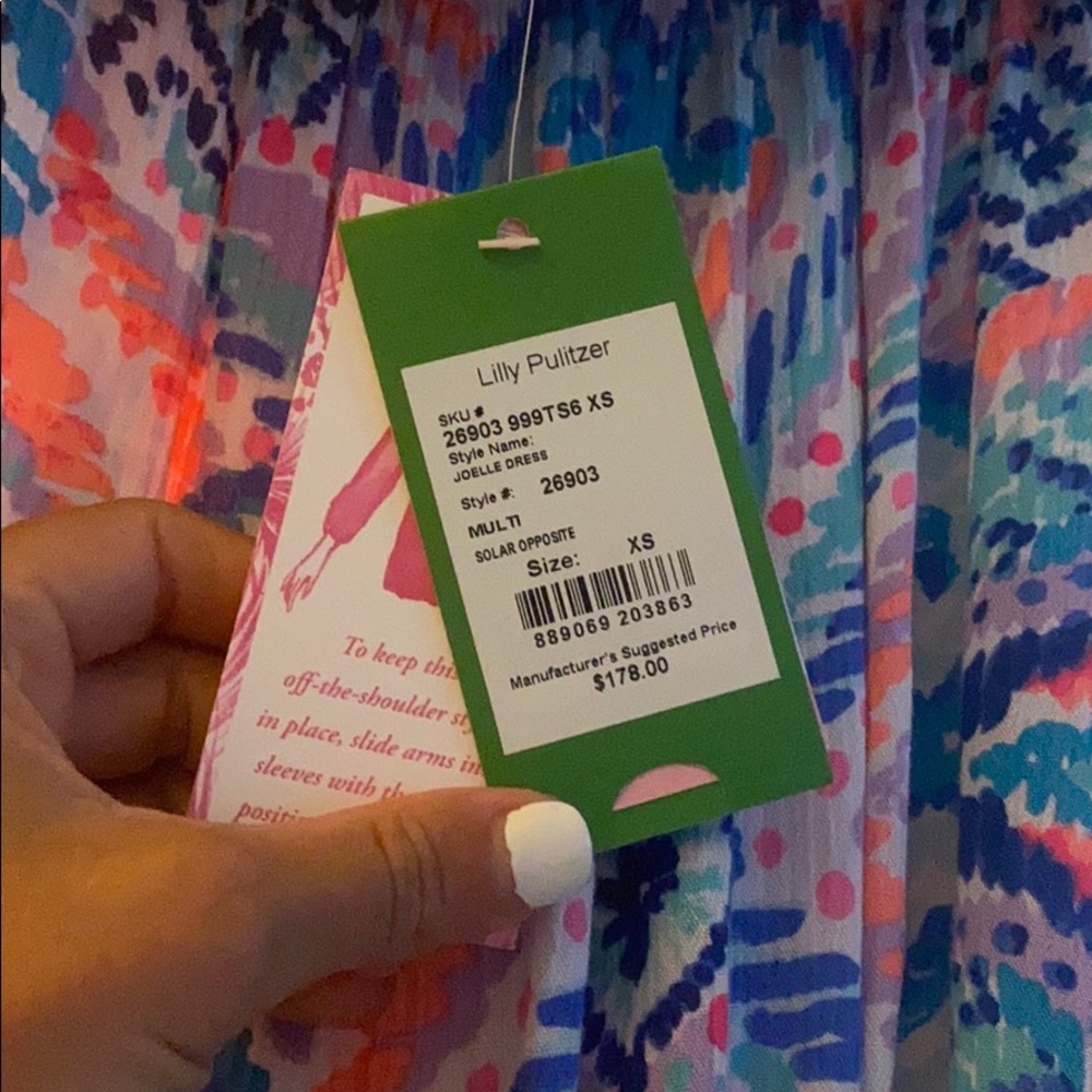 Lilly Pulitzer - Picture 4 of 4